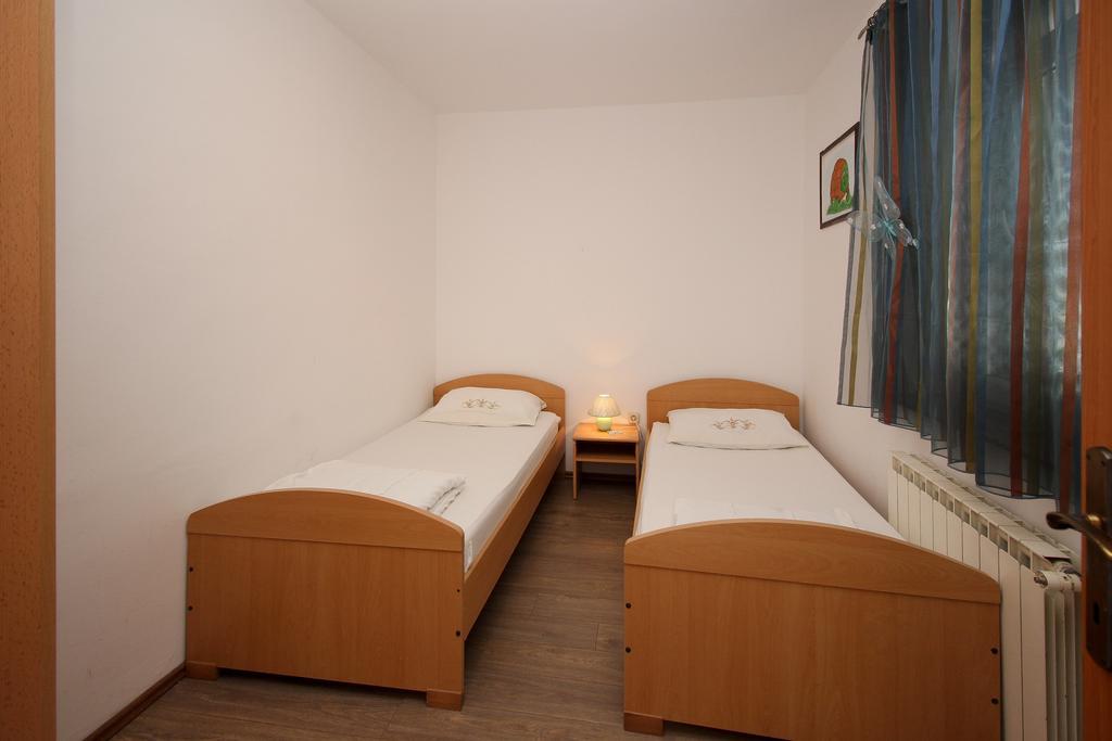 Apartment Drazen Silo (Krk) Room photo