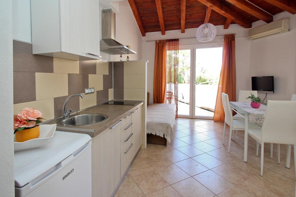 Apartment Drazen Silo (Krk) Exterior photo